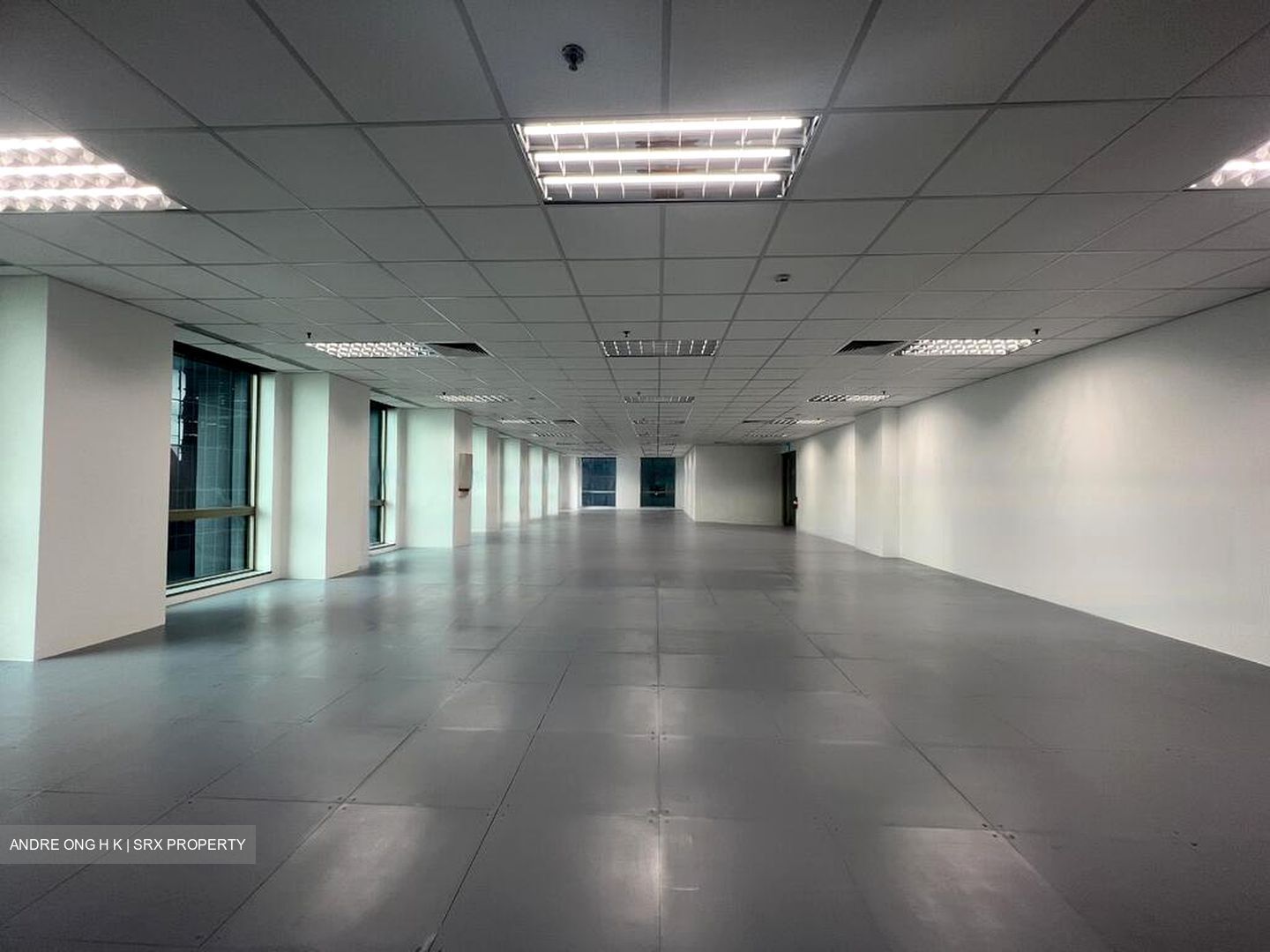 Oue Downtown (D1), Office #451214661